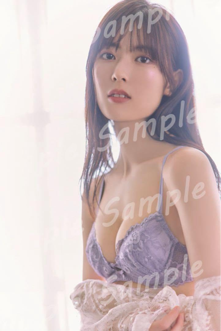 乃木坂46 岩本蓮加　写真集　お土産 紀伊國屋書店限定カバー】竹書房『乃木坂46 岩本蓮加1st写真集